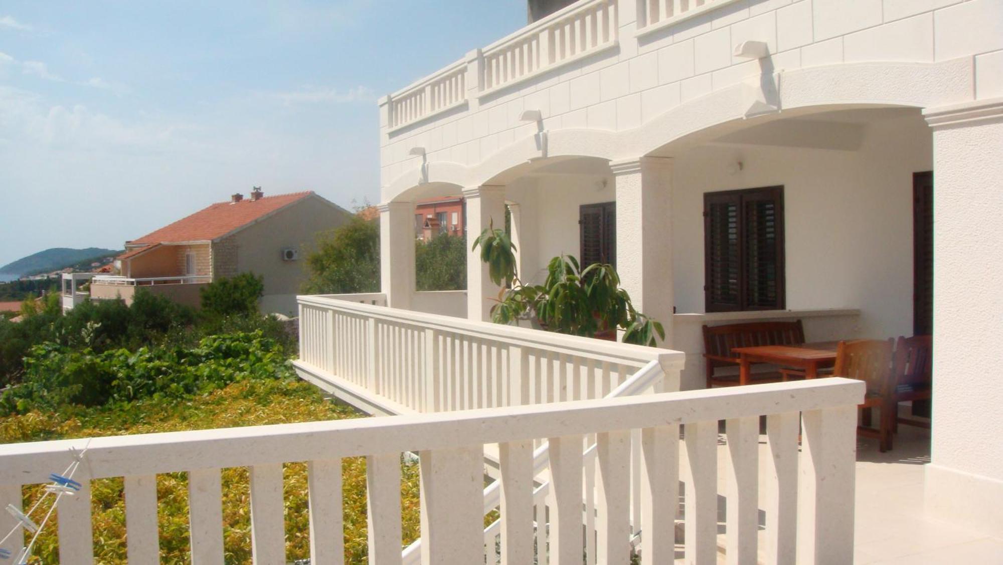 Casa de hóspedes Topo 3*